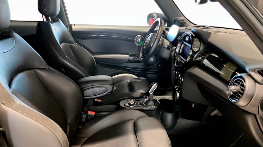 Bild 3 av MINI Cooper SE / Apple CarPlay / Harman & Kardon Högtalarsystem