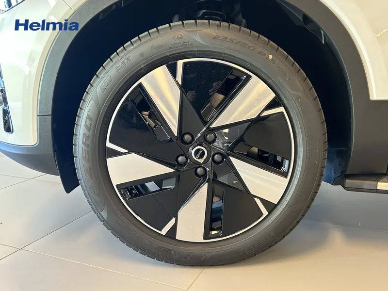 Bild 13 av 13 – Volvo EX40 Single Motor Extended Range ExtendedRange Plus SE Plus Special Edition