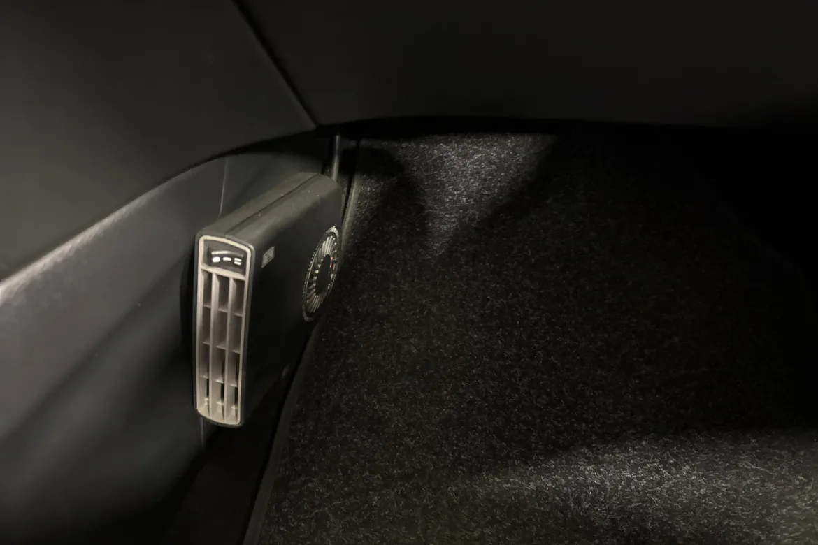 picture of a car