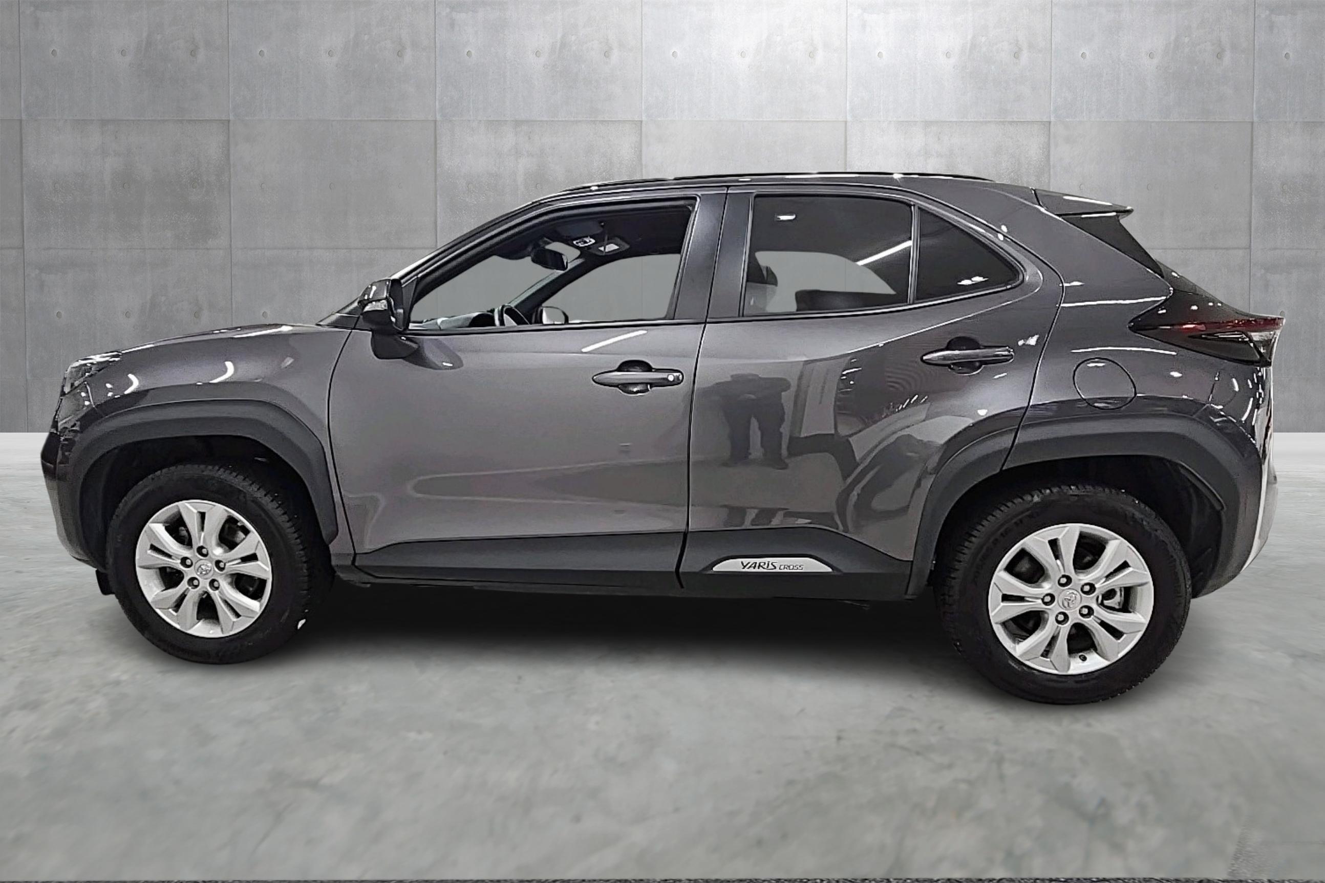 Thumnail bilde 1 av Toyota Yaris Cross Hybrid 115 AWD-i