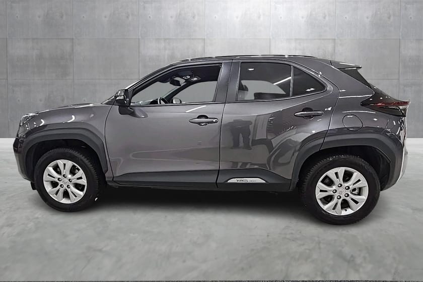 Bilde 2 av Toyota Yaris Cross Hybrid 115 AWD-i Active Tech - LED - Adap. cruise - Kamera