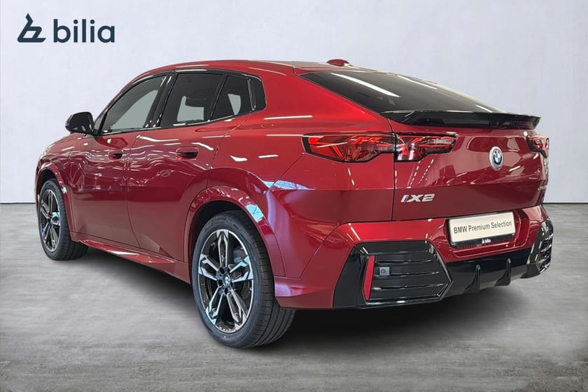 Bild 2 av BMW iX2 xDrive30 xDrive 30 M-sport | Drag | Backkamera | Aktiv farth.