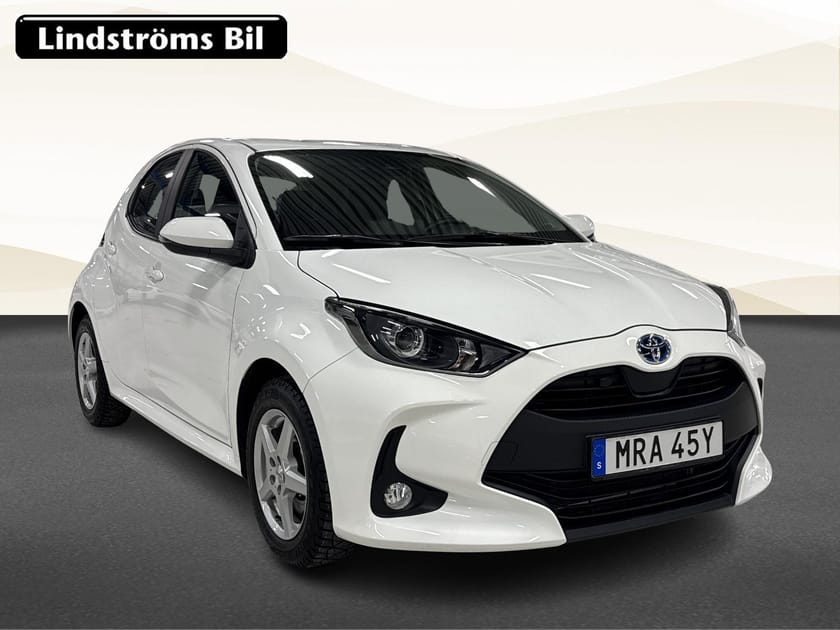 Bild 3 av Toyota Yaris Hybrid 1,5 5D Active V-Hjul Värmare