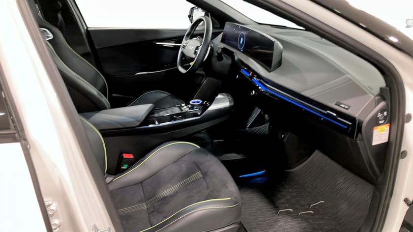 Bild 3 av Kia EV6 GT 585HK GODKÄND