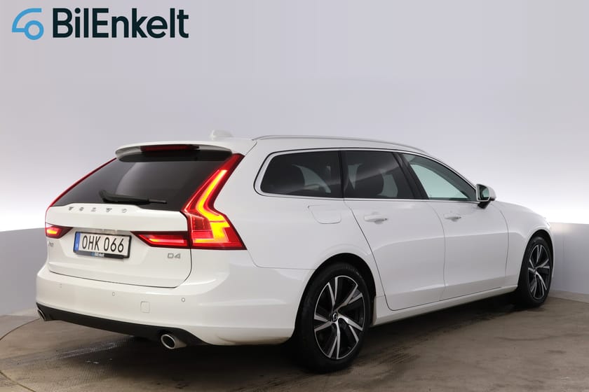 Bild 3 av Volvo V90 D4 Momentum D-Värme Navigation 190hk