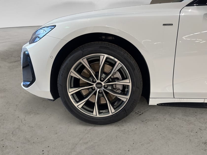 Bild 4 av Audi A6 Avant e-hybrid quattro 220 KW S TRONIC