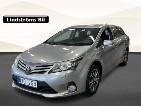 Toyota Avensis Kombi Business 1.8 147hk manuell S&V-hjul Drag