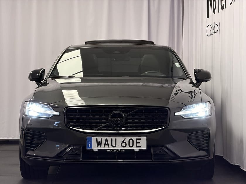 Bild 3 av Volvo S60 RECHARGE T8 AWD/ R-Design/Pano/360