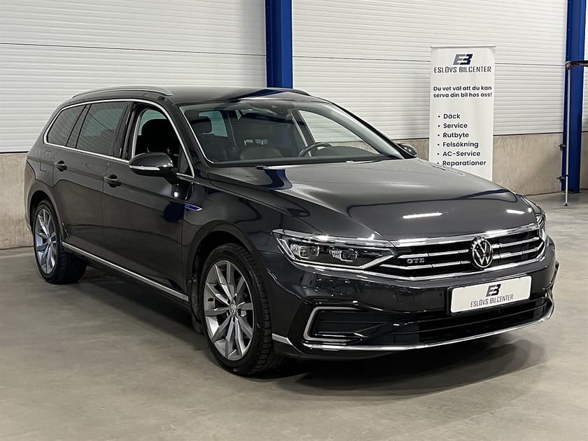 Bild 3 av Volkswagen Passat Sportscombi GTE SC 1.4 TSI DSG 218 HK / Leasebar / Cockpit / Läder / Drag /