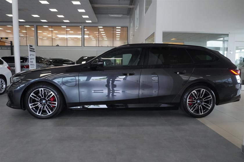 Bild 3 av BMW 530e xDrive Touring M Sport Pro Innov. hk DA Prof.