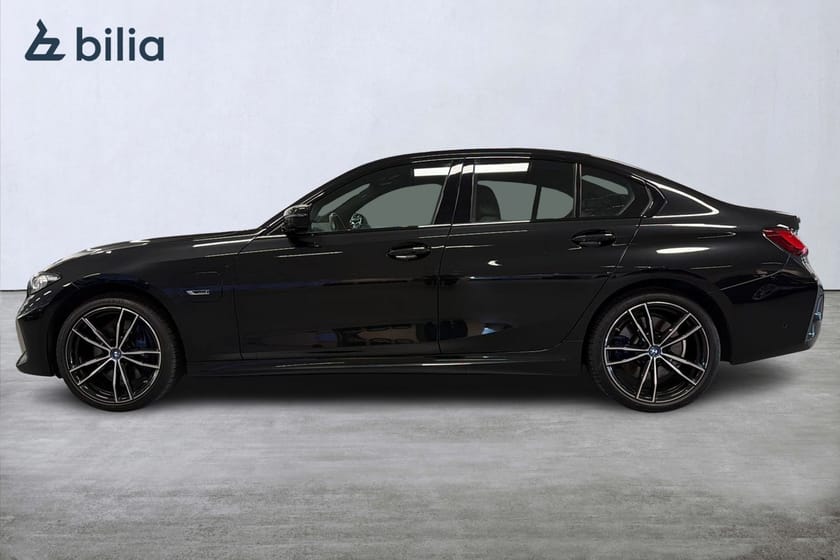 Bild 3 av BMW 330e xDrive Sedan M-sport | Backkamera | Navi | Aktiv farth.
