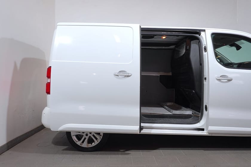 Bild 5 av Opel Vivaro Skåpbil IP 2.0 Premium L2H1 Värmare MOMS Dubbla Dörrar