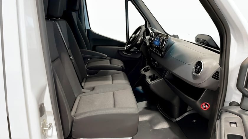 Bild 4 av Mercedes-Benz eSprinter 414 81 kWh SKÅP A2 PRO