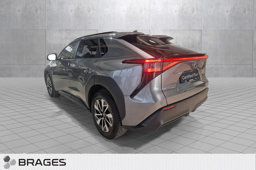 Bilde 3 av Toyota bZ4X AWD Active Tech