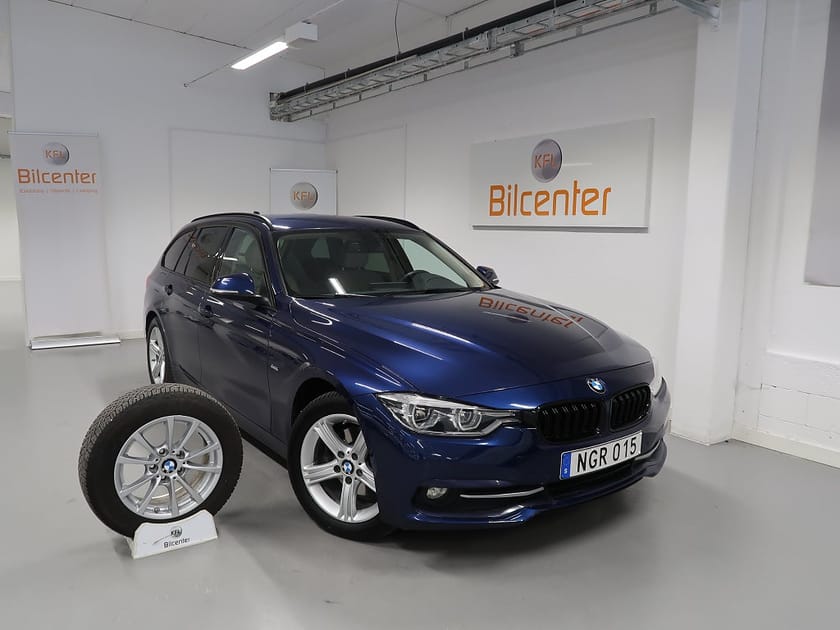 Bild 1 av BMW 320d xDrive Touring Sport line V-Däck ingår Drag-Navi-Rattvä