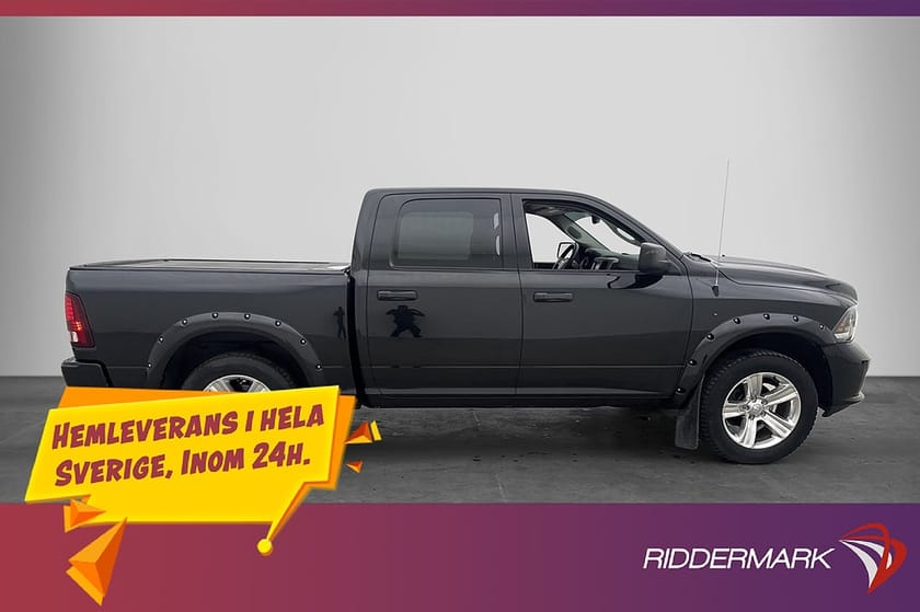 Bild 2 av RAM 1500 Crew Cab Dodge Sport Black Style 5.7 V8 Drag B-Kamera Skinn