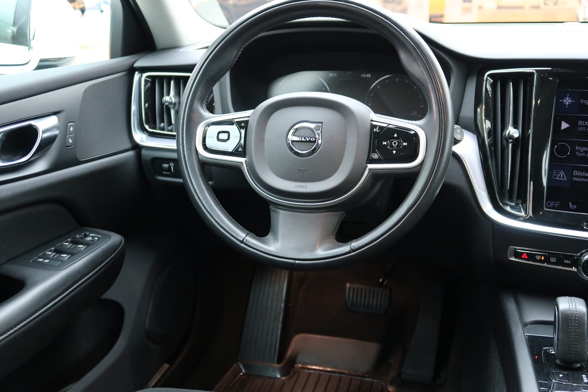 Volvo V60 2021 - miniatyr 6