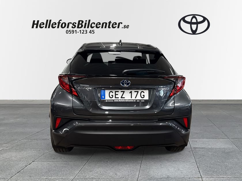 Bild 4 av Toyota C-HR Hybrid X-edt Car play V-hjul Rattvärme