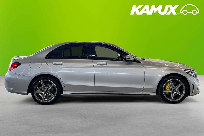 Bild 2 av Mercedes-Benz C 220 d 4MATIC AMG Cockpit Burmester B-Kamera Värmare Skinn