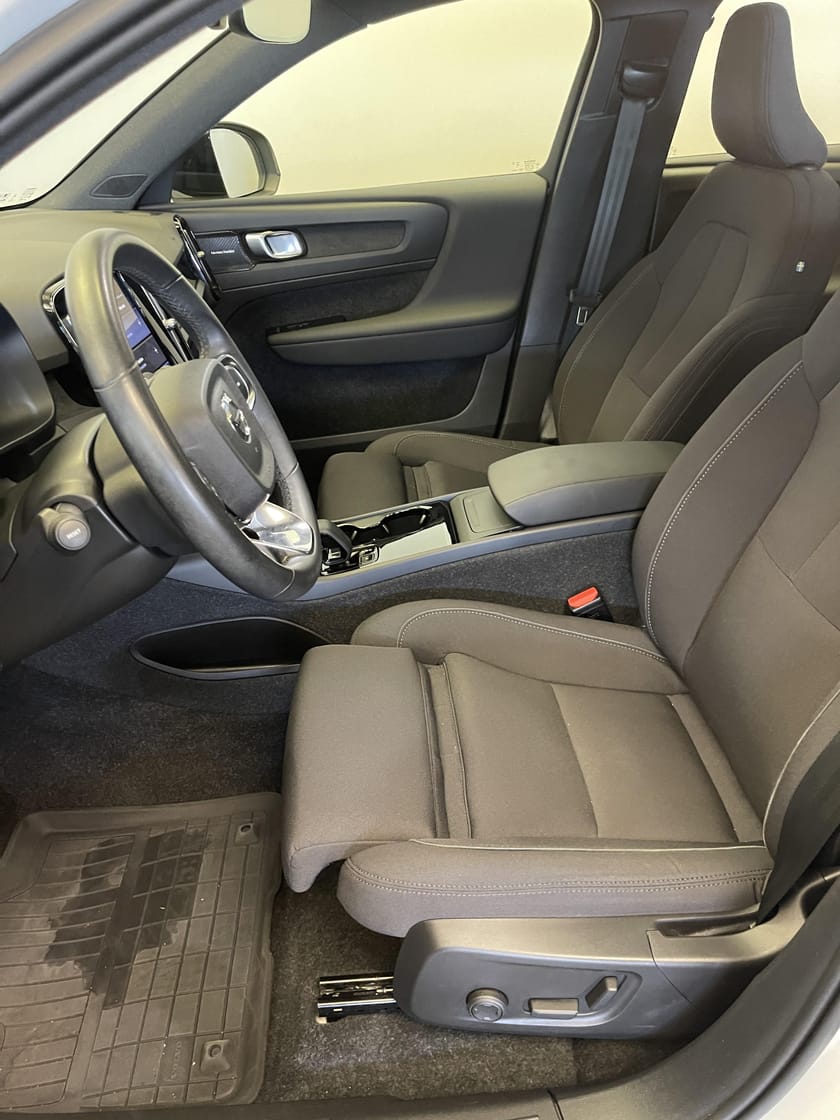 Bild 5 av Volvo XC40 Recharge Single Motor Ultimate / Navigation / Panoramaglas tak / Backkamera /