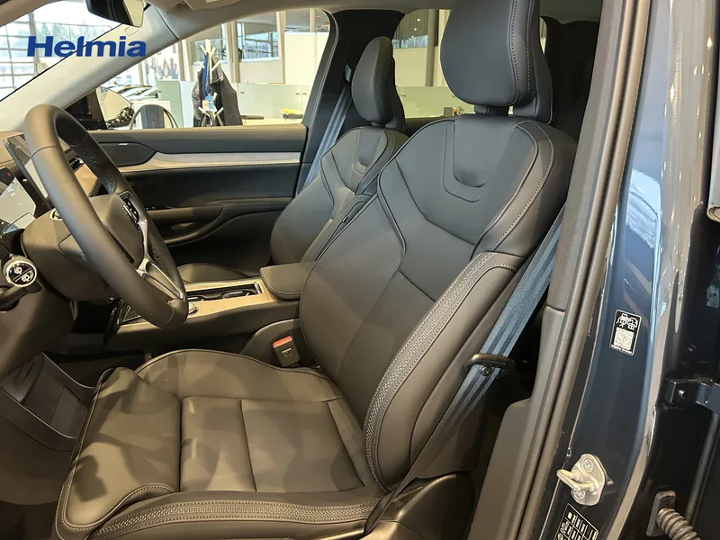 Bild 9 av 15 – Volvo EX90 Twin Motor 7-seater Plus 7-sätes Pilot Assist