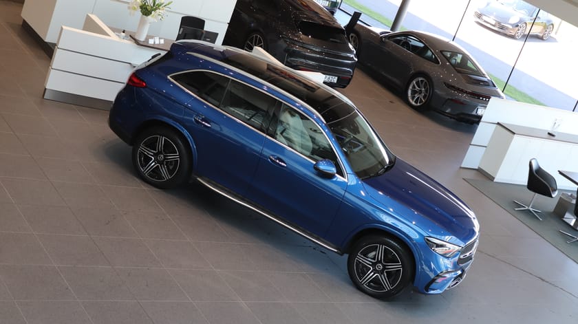 Bild 3 av Mercedes-Benz GLC 300 d e 4MATIC 