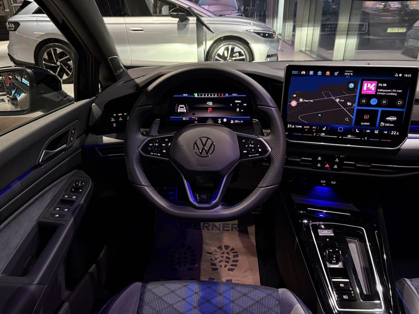 Bild 3 av Volkswagen Golf R Performance 333hk *SPEC*