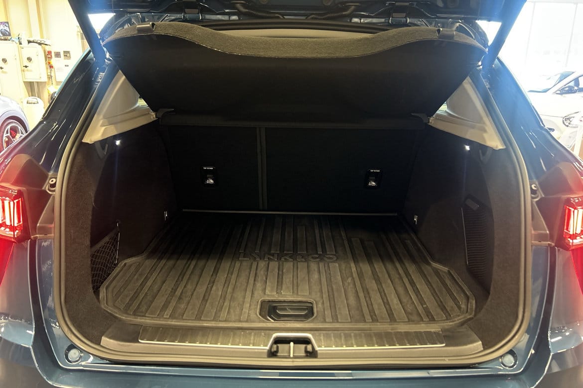 Lynk & Co 01 PHEV