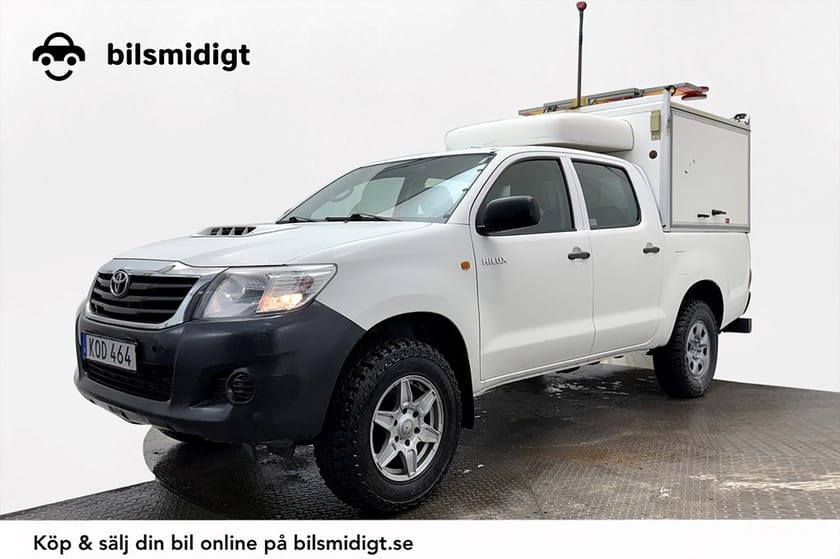 Bild 1 av Toyota Hilux Dubbelhytt 2.5 4WD 5-sits Drag Flakkåpa MOMS