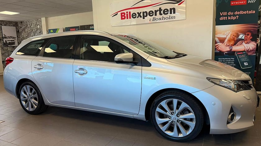 Bild 4 av Toyota Auris Touring Sports Hybrid e-CVT Executive Euro 5