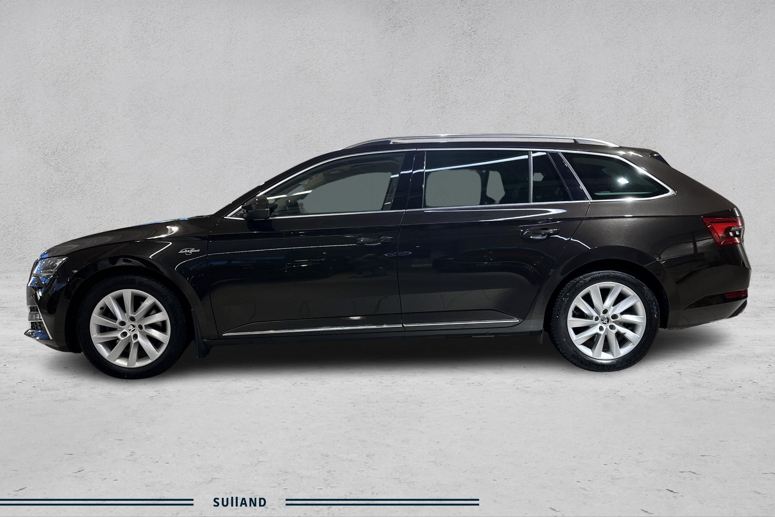 Thumnail bilde 1 av Škoda Superb Stasjonsvogn