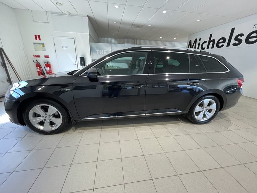 Bild 2 av Škoda Superb iV Kombi L&K 1,4 TSI PHEV