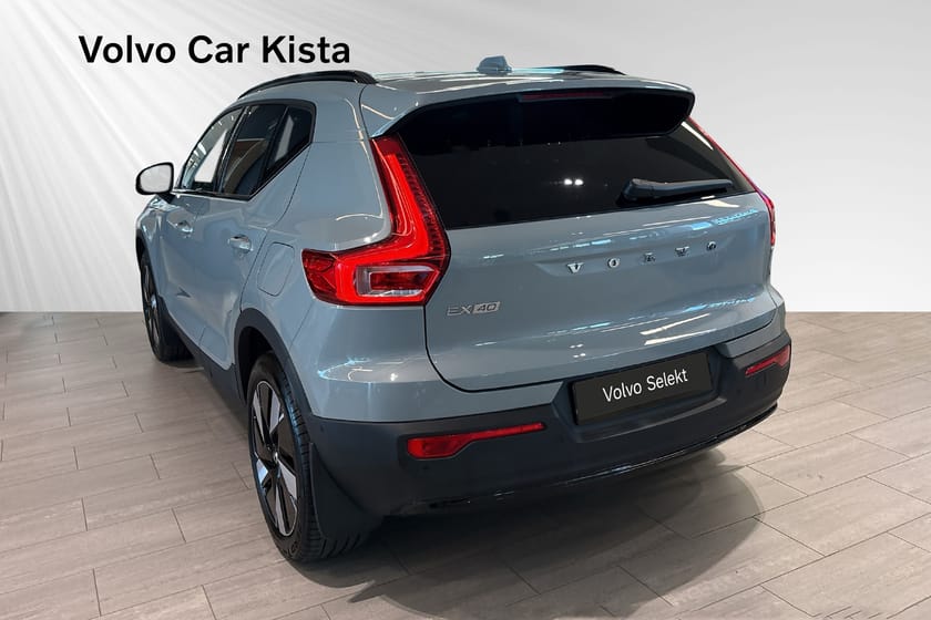 Bild 4 av Volvo EX40 Single Motor Extended Range R Plus Edt Drag 360Kam