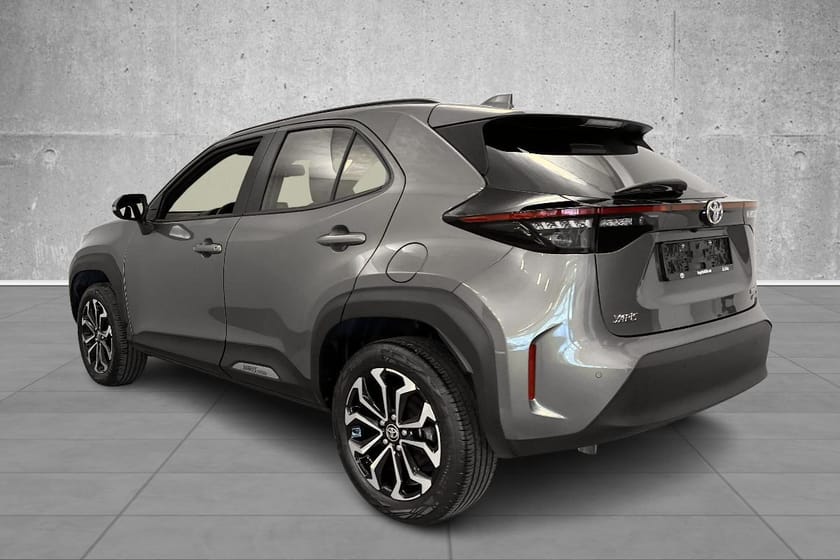 Bilde 3 av Toyota Yaris Cross Hybrid AWD-i 1.5 Active/4x4/automat/alle servicer utført/