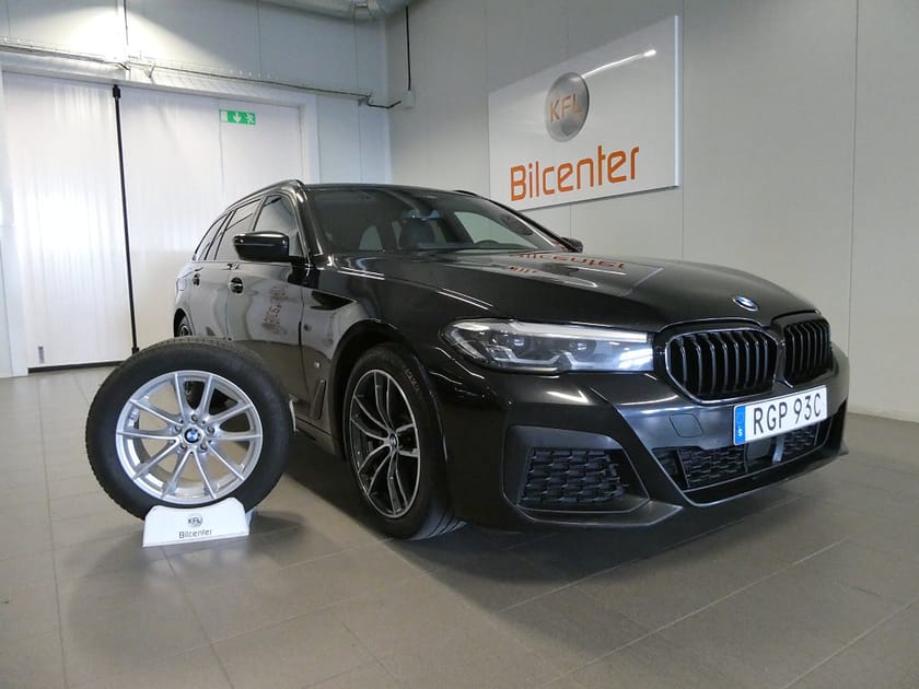 Bild 1 av BMW 520d xDrive Touring M Sport Aut-Drag-Skinn-Navi-Värmare-Moms-SoV