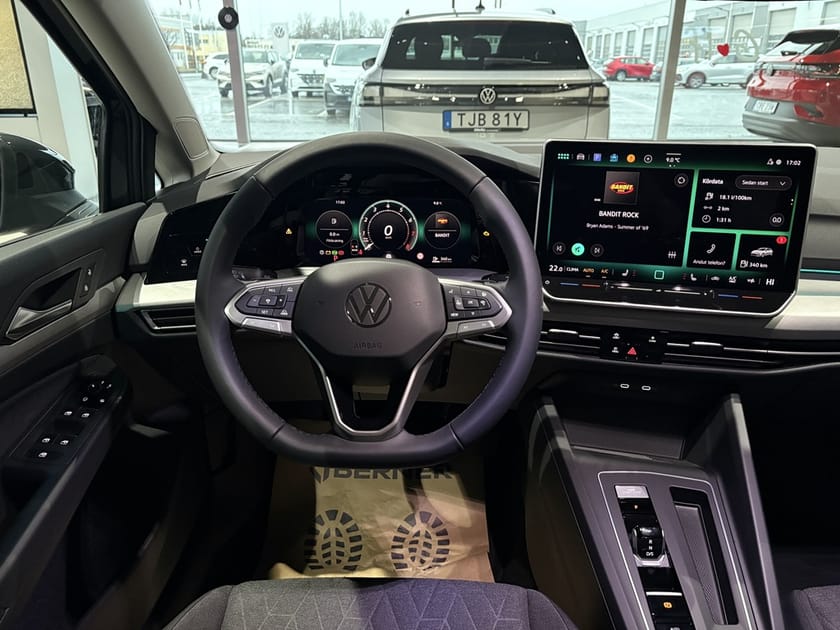 Bild 3 av Volkswagen Golf Life Edition eTSI 150hk