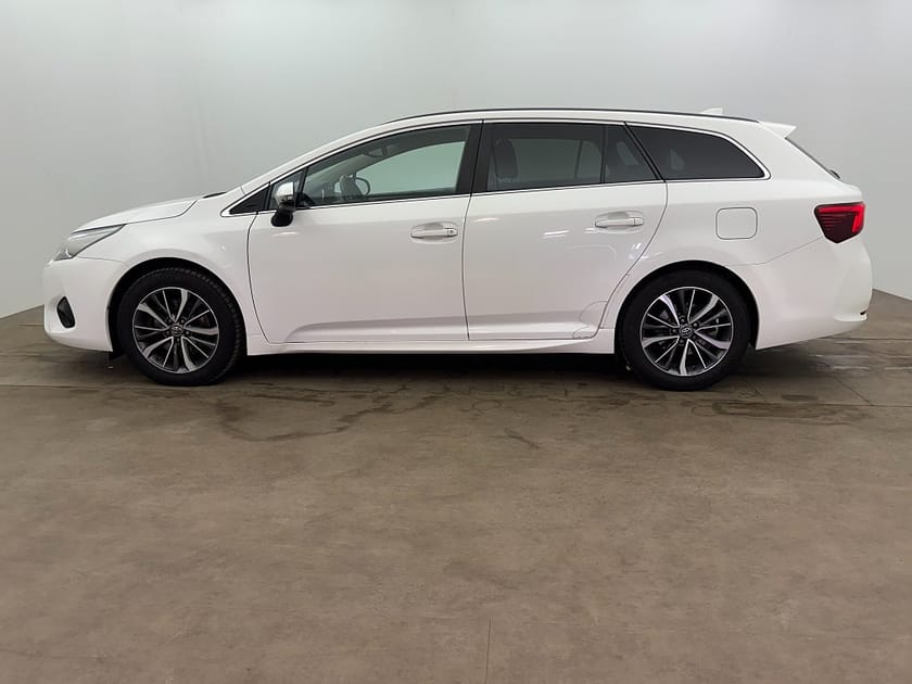 Bild 3 av Toyota Avensis Kombi 2.0 D-4D Active Plus Backkamera Drag