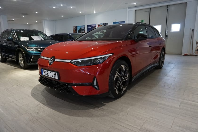 Bild 1 av Volkswagen ID.7 GTX Tourer 4MOTION 340 hk Edition