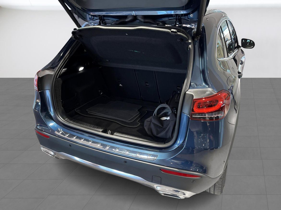 Mercedes-Benz GLA 2021 - miniatyr 13