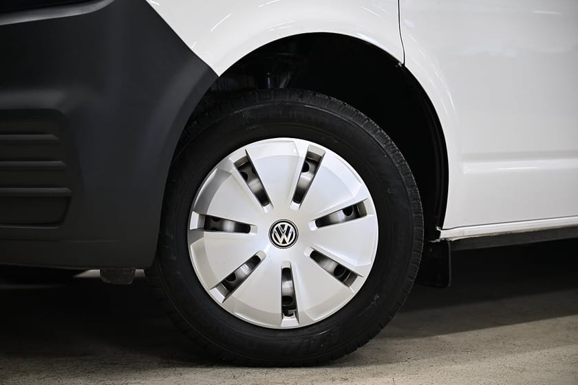 Bild 5 av Volkswagen Transporter DSG 150HK V-Inredd|LED|Drag|Värmare|Lågmil|EnÄgare|Moms