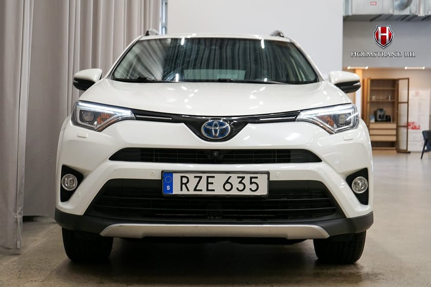 Bild 5 av Toyota RAV4 Hybrid 2.5 AWD Executive Drag Kamera Rattvärme Läder