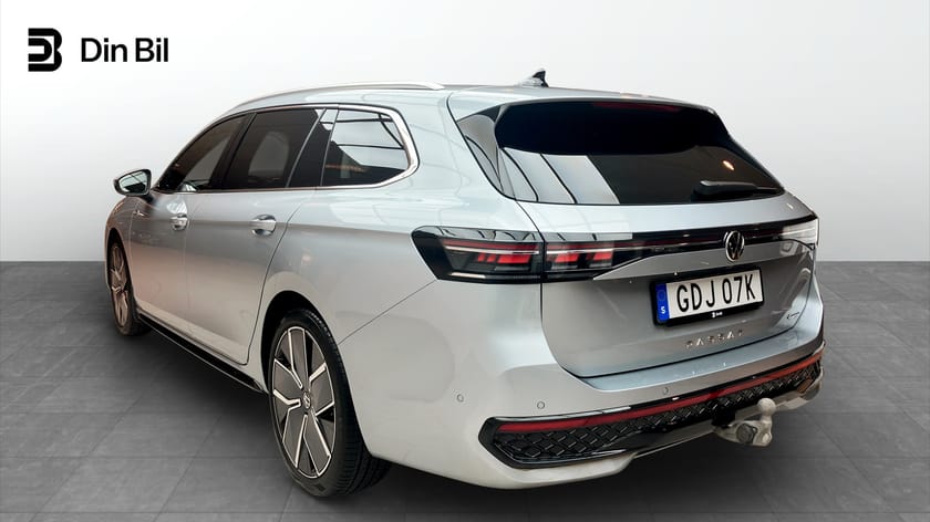 Bild 3 av Volkswagen Passat Sportscombi R-LINE 2.0 TDI 193HK 4MOTION Drag/Pano