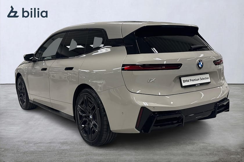 Bild 2 av BMW iX xDrive60 xDrive 60 M-Sport | DEMOBIL | Drag | Aktiv farth. |