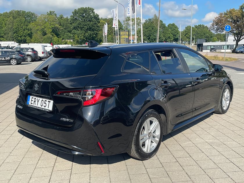 Bild 4 av Suzuki Swace Hybrid e-CVT, 122hk