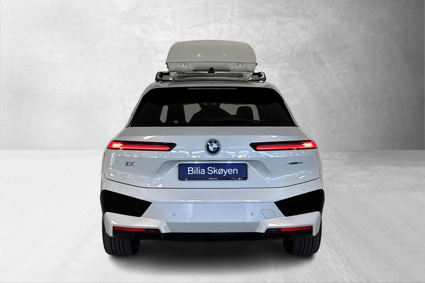 Bilde 3 av BMW iX xDrive50 Fully Charged, Skiboks, Luft, 4Hjul, H/K