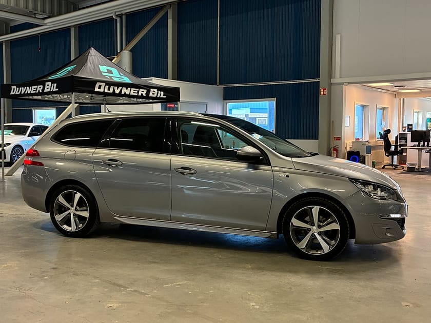 Bild 2 av Peugeot 308 SW 1.2 PureTech 130Hk Active | Pano | Vinterhjul