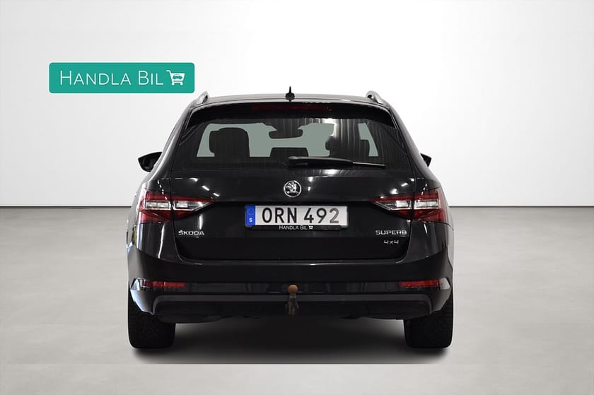 Bild 5 av Škoda Superb Kombi 2.0 TDI 4x4 Aut L&K Drag D-Värm AdaptivF Skinn 190hk