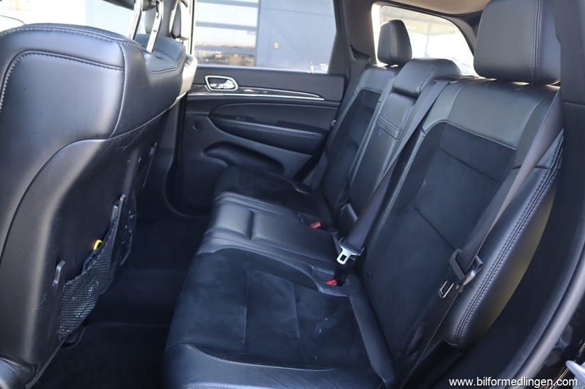 Bild 5 av Jeep Grand Cherokee 3.0 CRD 4WD 241hk Rattvärme Panorama Svensksåld