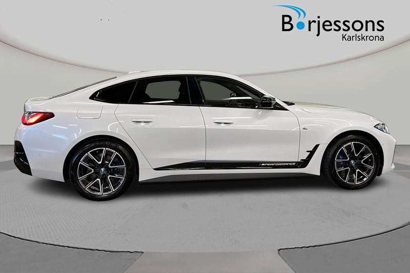 Bild 2 av BMW i4 M50 xDrive Gran Coupé M Sport/ Fully Charged/ Innovation/ H&K
