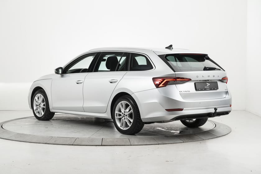 Bilde 5 av Škoda Octavia Stasjonsvogn 2,0 TDI 150hk 4x4 Style ACC/Krok/Matrix/Kamera/Elsete